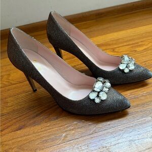 Elegant Black Heels with Crystal Embellishments
